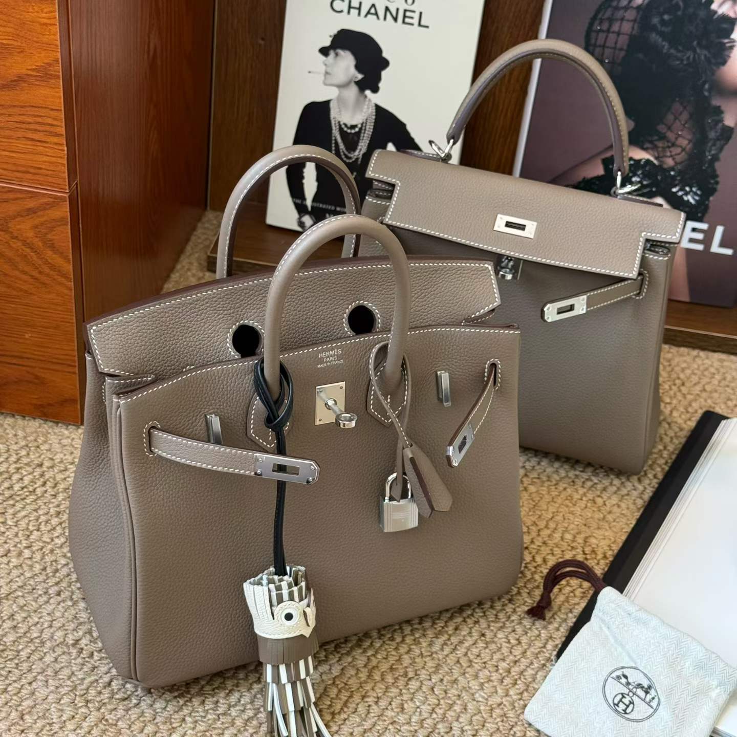 Hermès Birkin 25 Etoupe Togo Gold Hardware/Palladium Hardware - Image 7