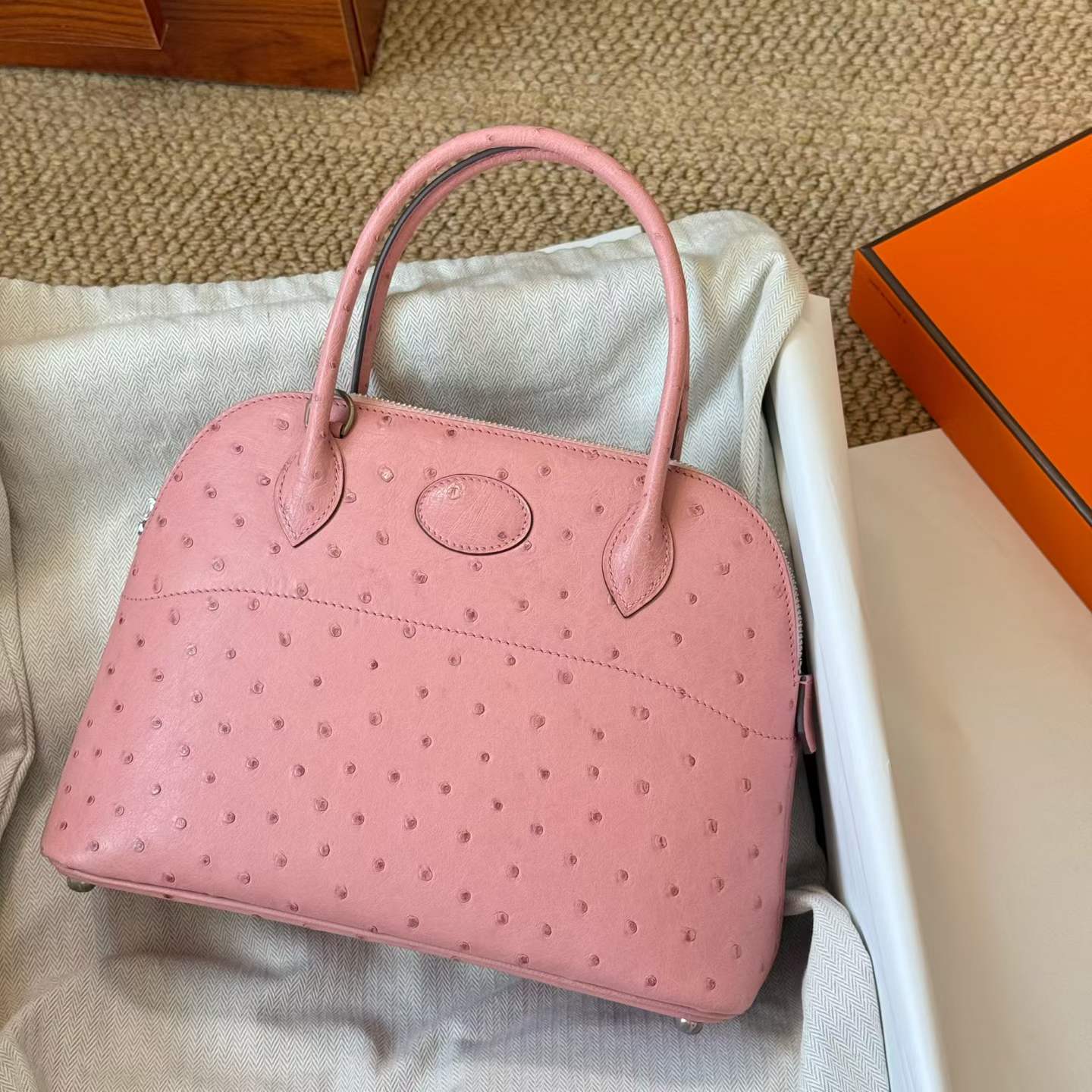 Hermès Bolide 27 Rose Sakura Ostrich - Image 4