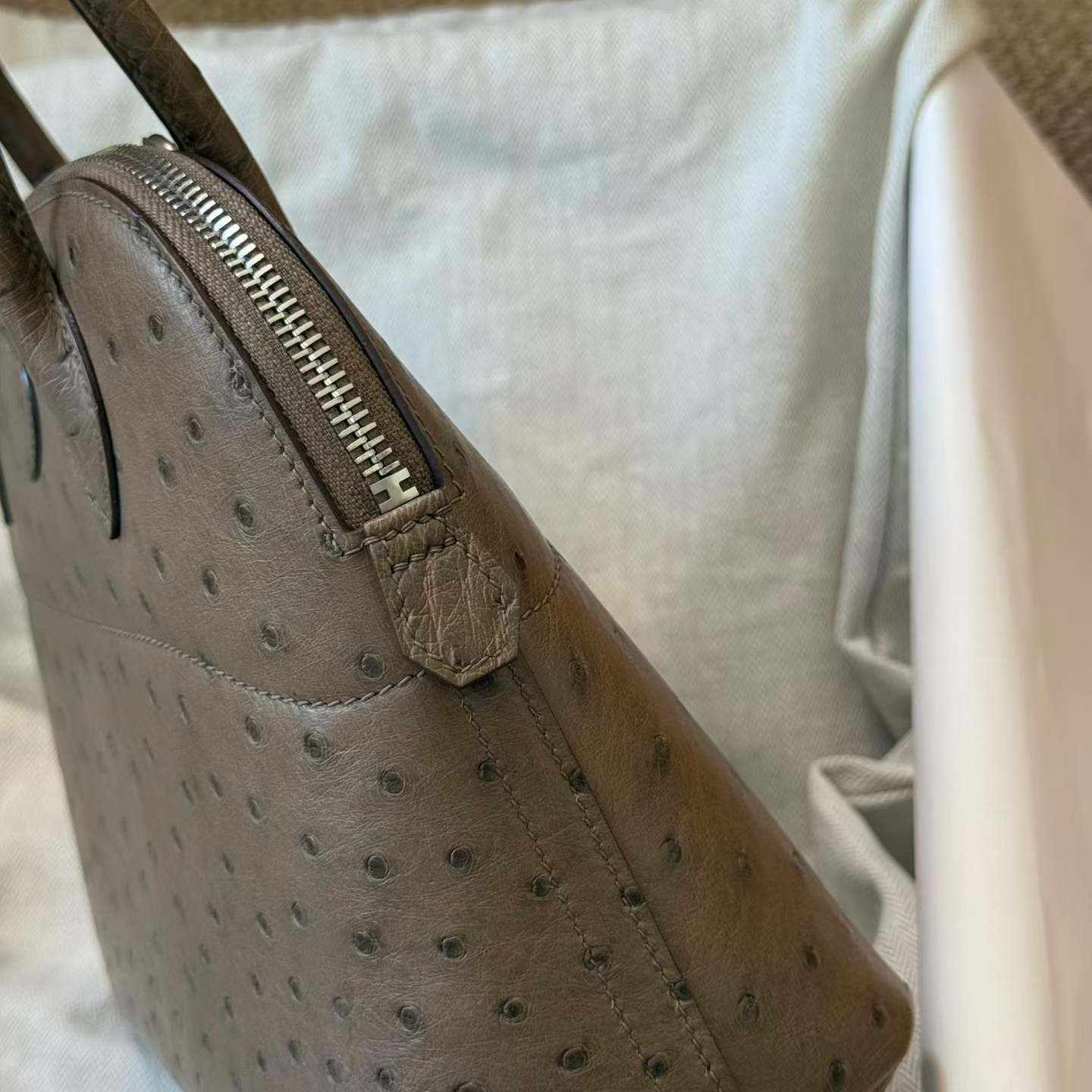 Hermès Bolide 27 Etoupe Ostrich - Image 5