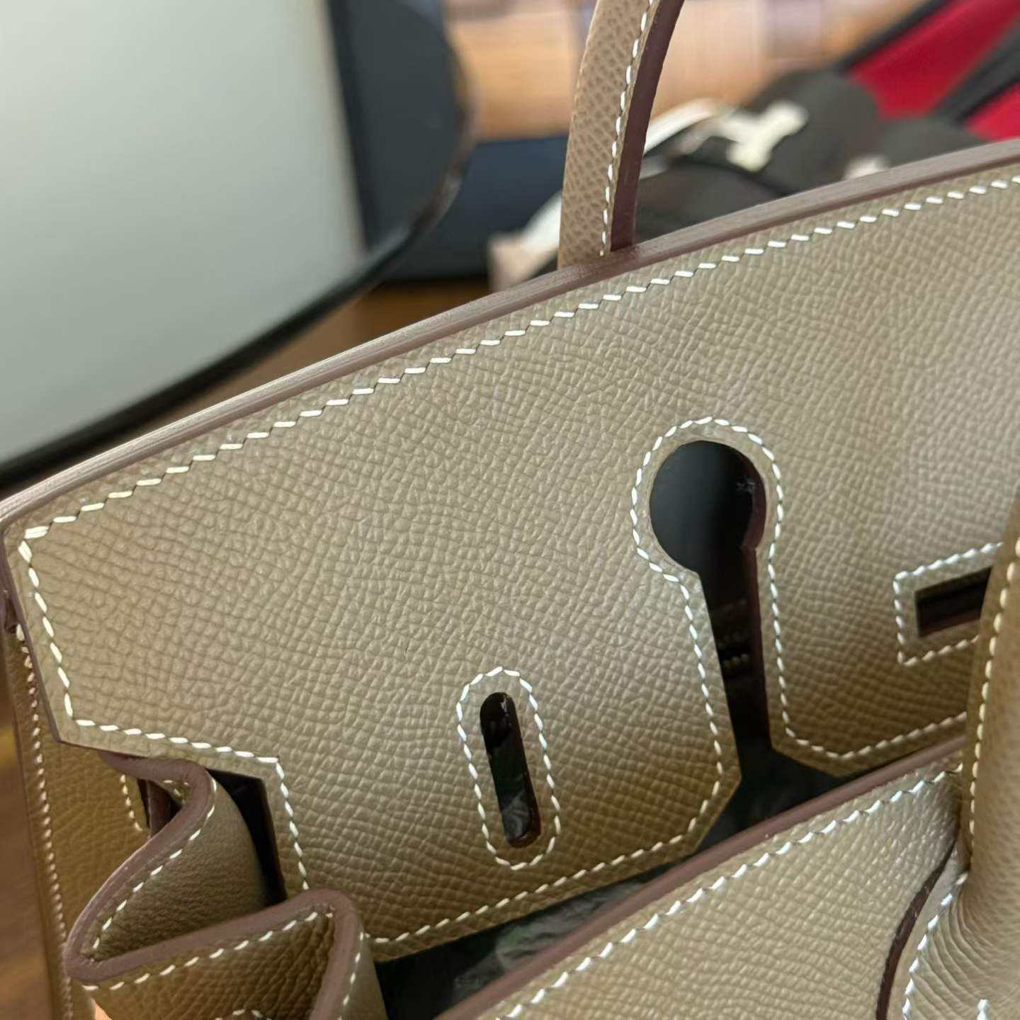 Hermès Birkin 25 Etoupe Sellier Epsom Gold Hardware - Image 3