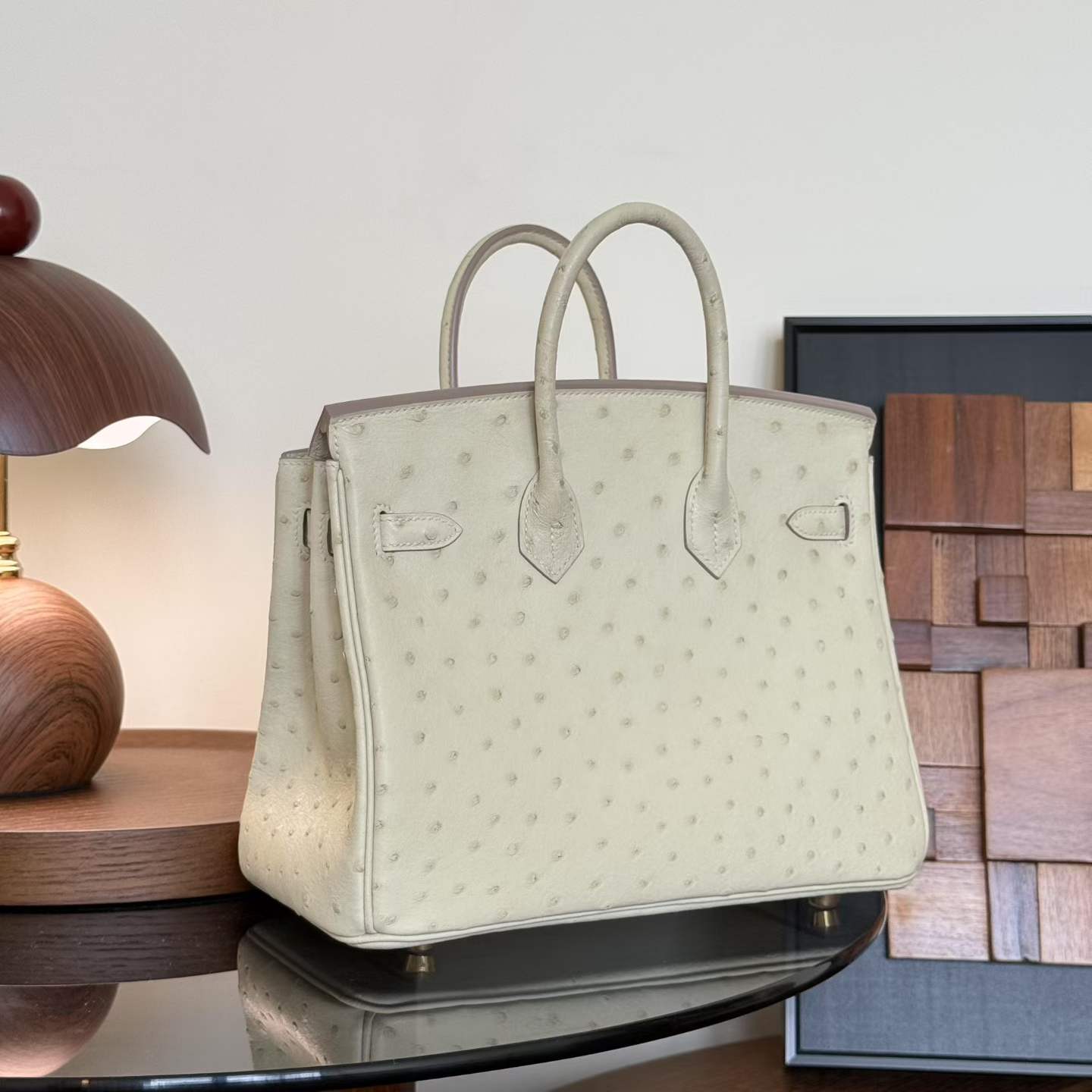Hermès Birkin 25 Craie Ostrich Gold Hardware - Image 10