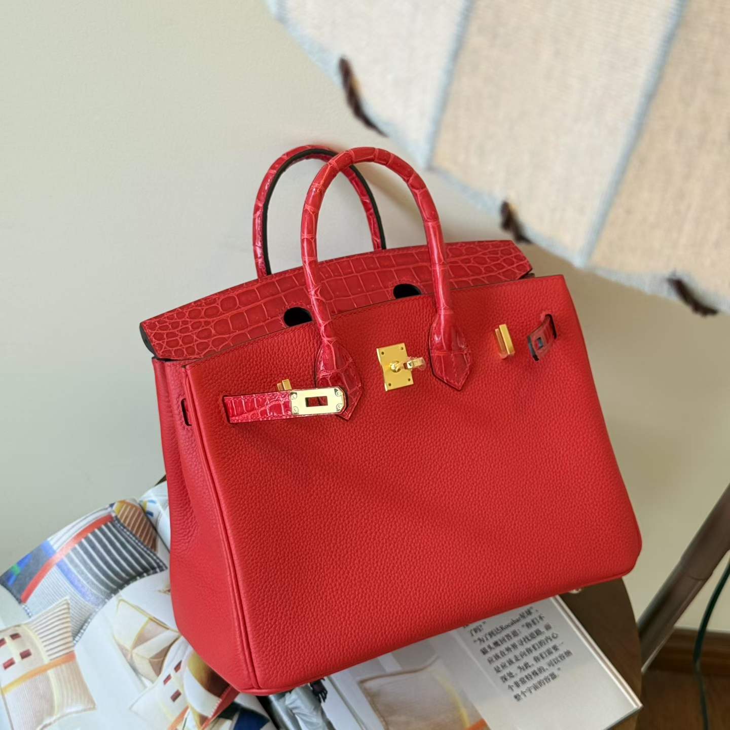Hermès Birkin 25 Touch Rouge Casaque Togo Crocodile Gold Hardware - Image 2