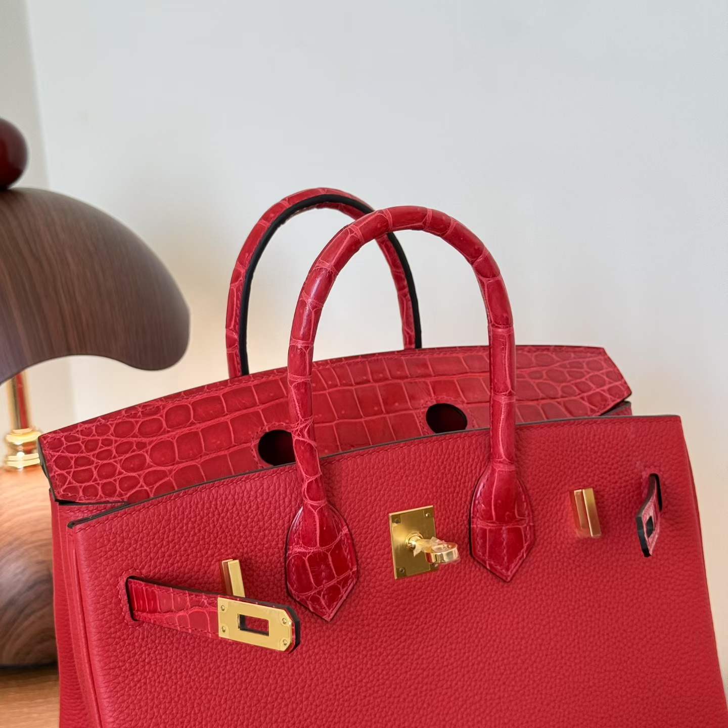 Hermès Birkin 25 Touch Rouge Casaque Togo Crocodile Gold Hardware - Image 6