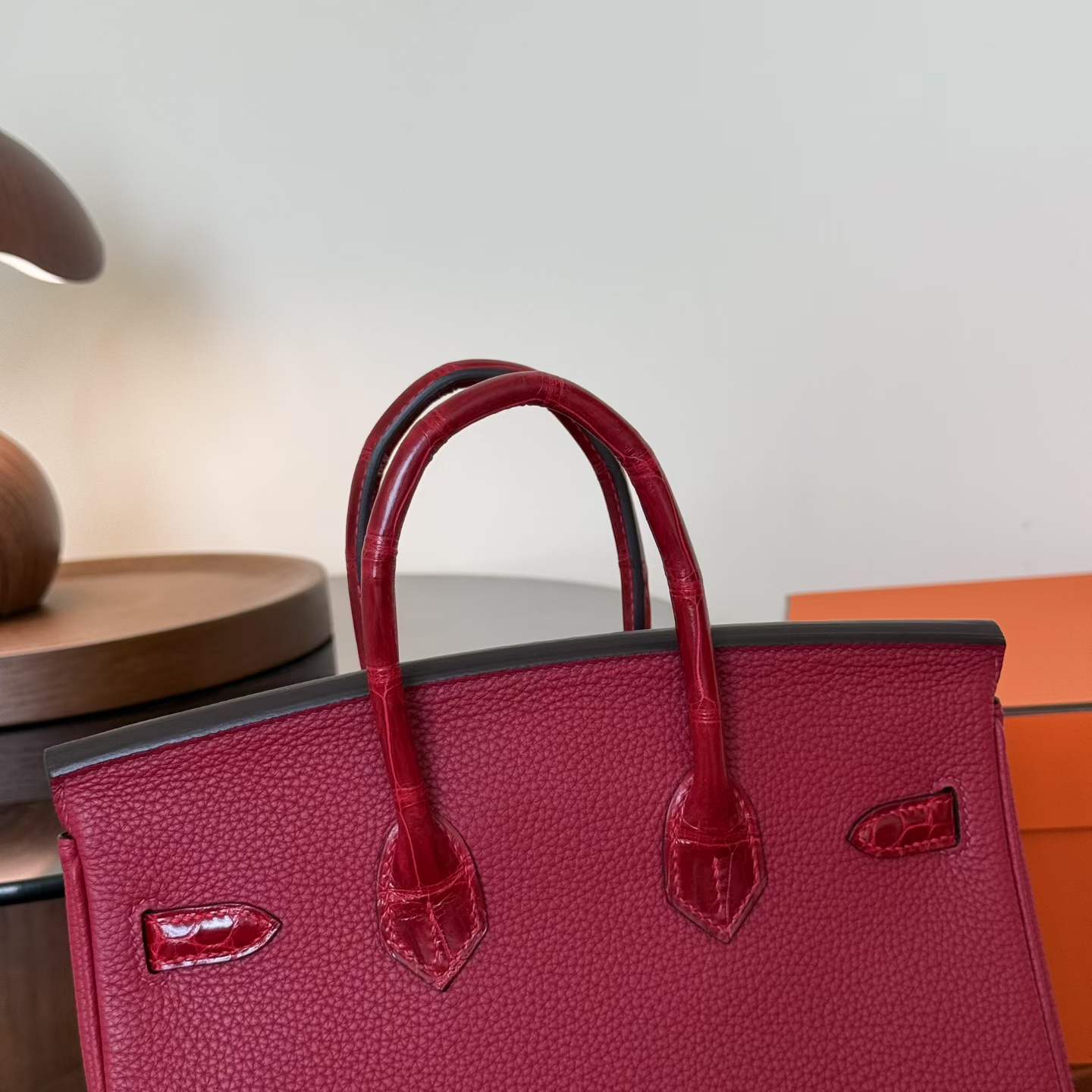 Hermès Birkin 25 Touch Rouge Gerenat Togo Crocodile Gold Hardware - Image 3
