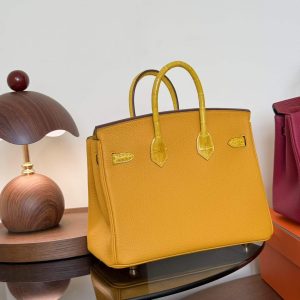 Alternative view of Hermès Birkin 25 Touch Amber Togo Crocodile Gold Hardware