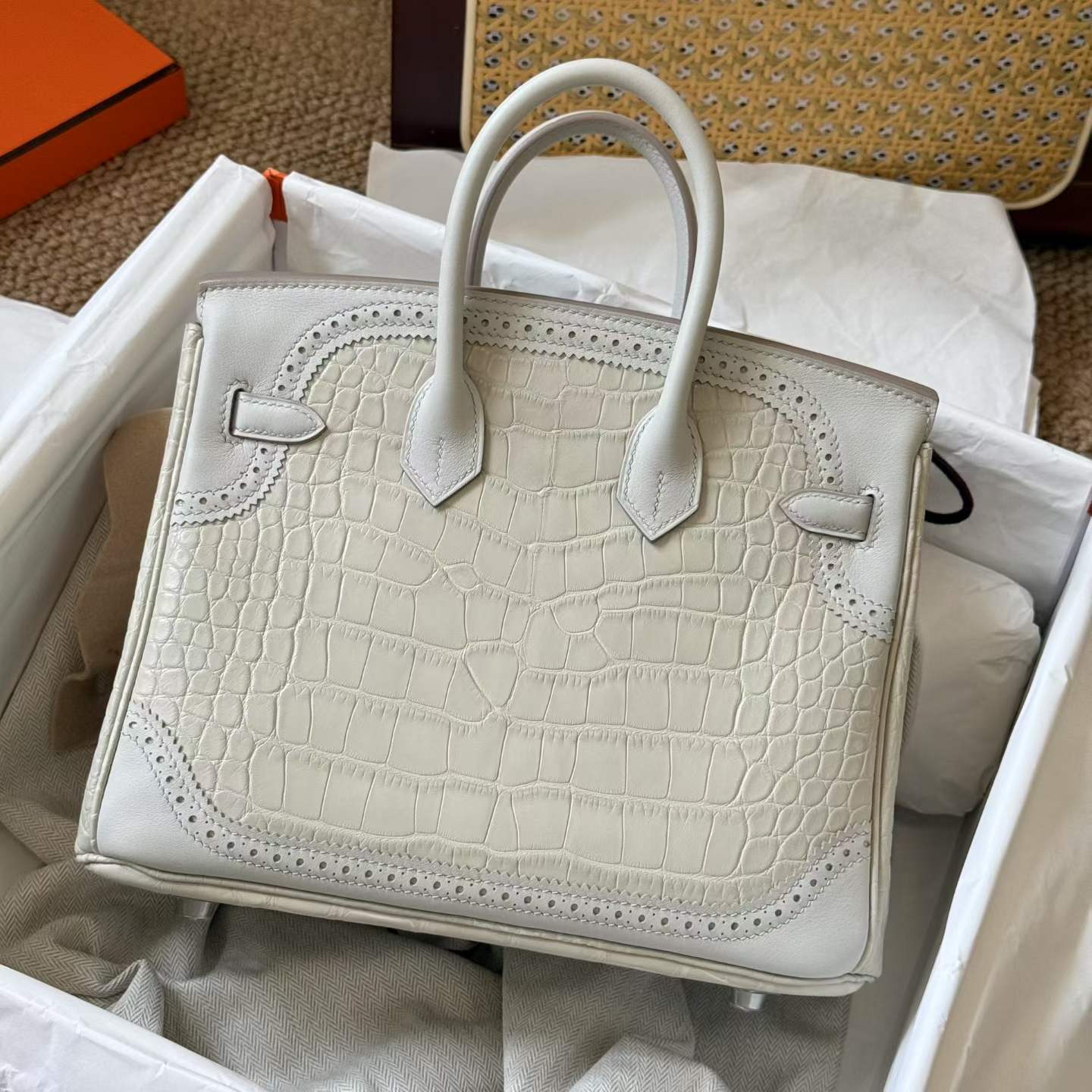 Hermès Birkin 25 White Ghilies Matte Crocodile Palladium Hardware - Image 7
