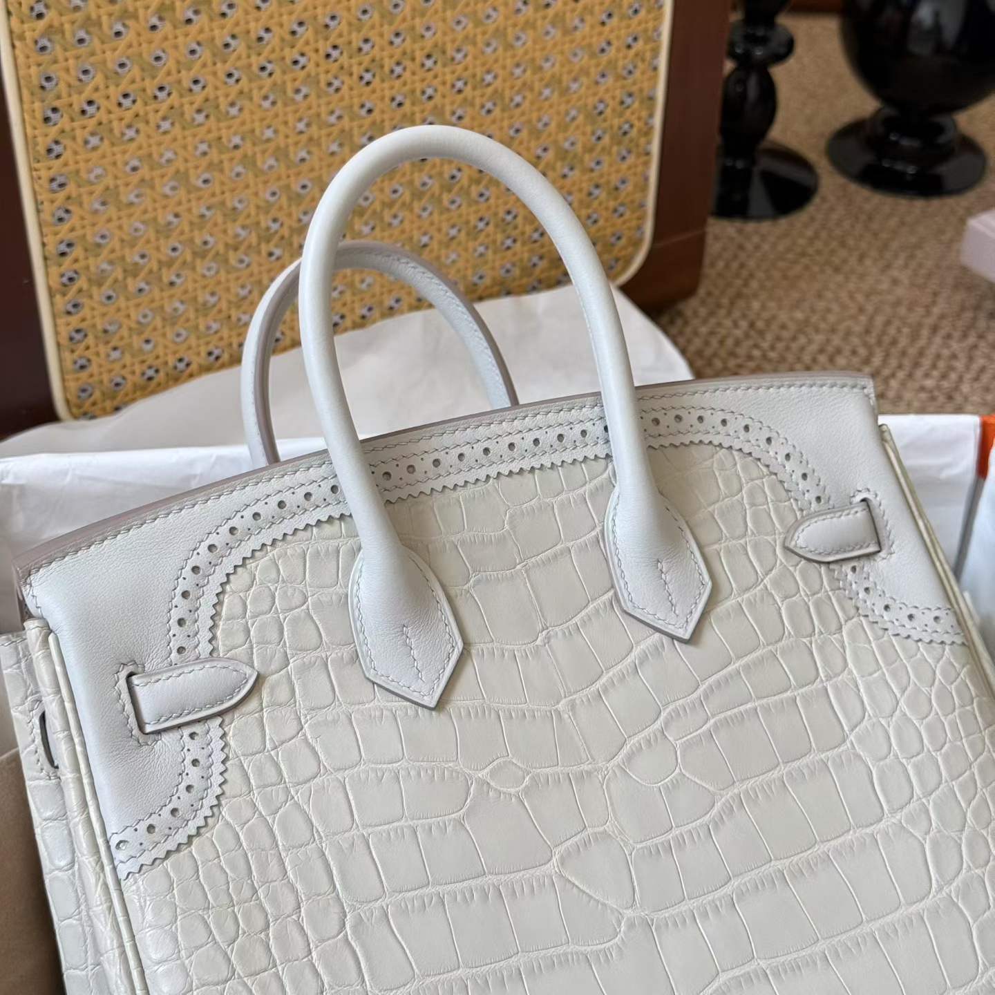 Hermès Birkin 25 White Ghilies Matte Crocodile Palladium Hardware - Image 6
