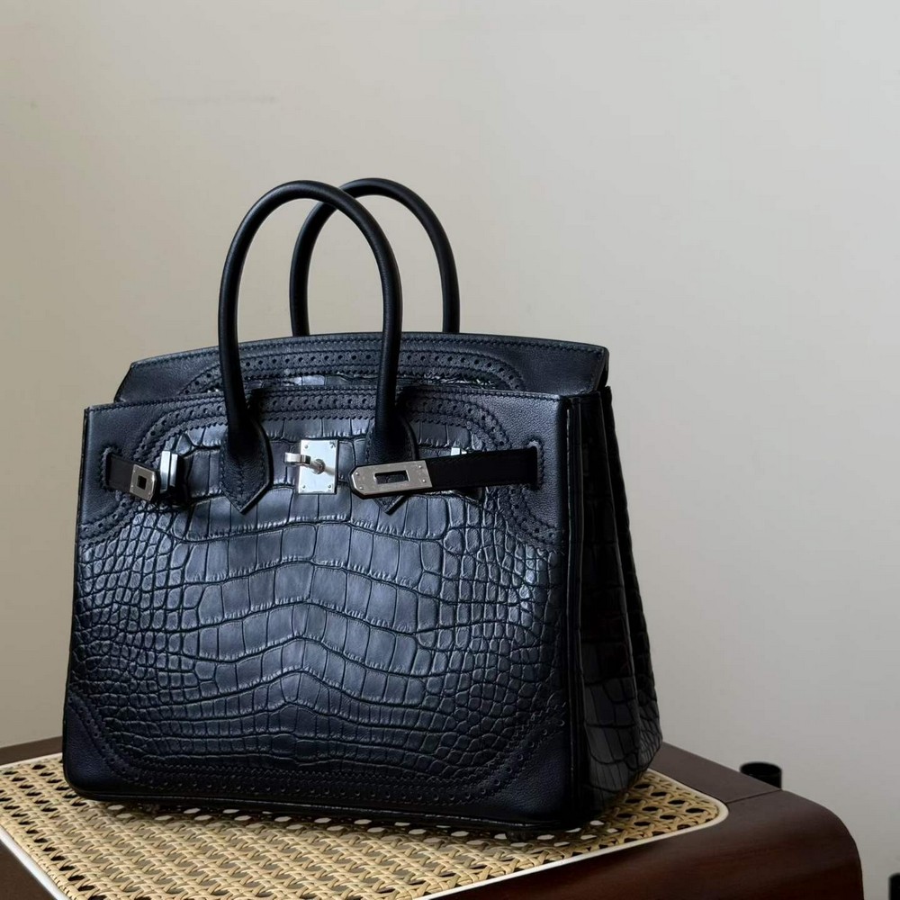 Hermès Birkin 25 Black Ghilies Matte Crocodile Palladium Hardware - Image 4
