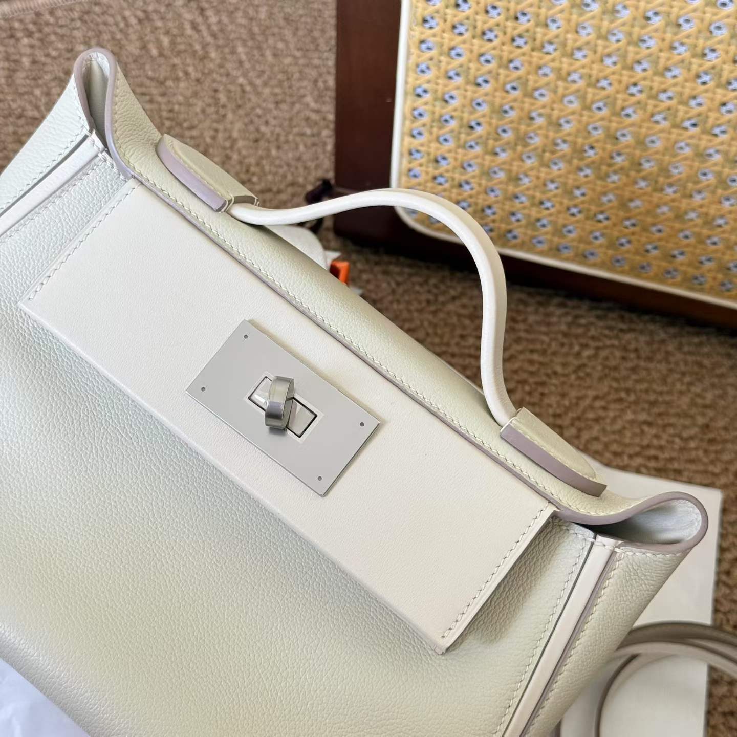 Hermès 24/24 Mini Craie Clemence Palladium Hardware - Image 2