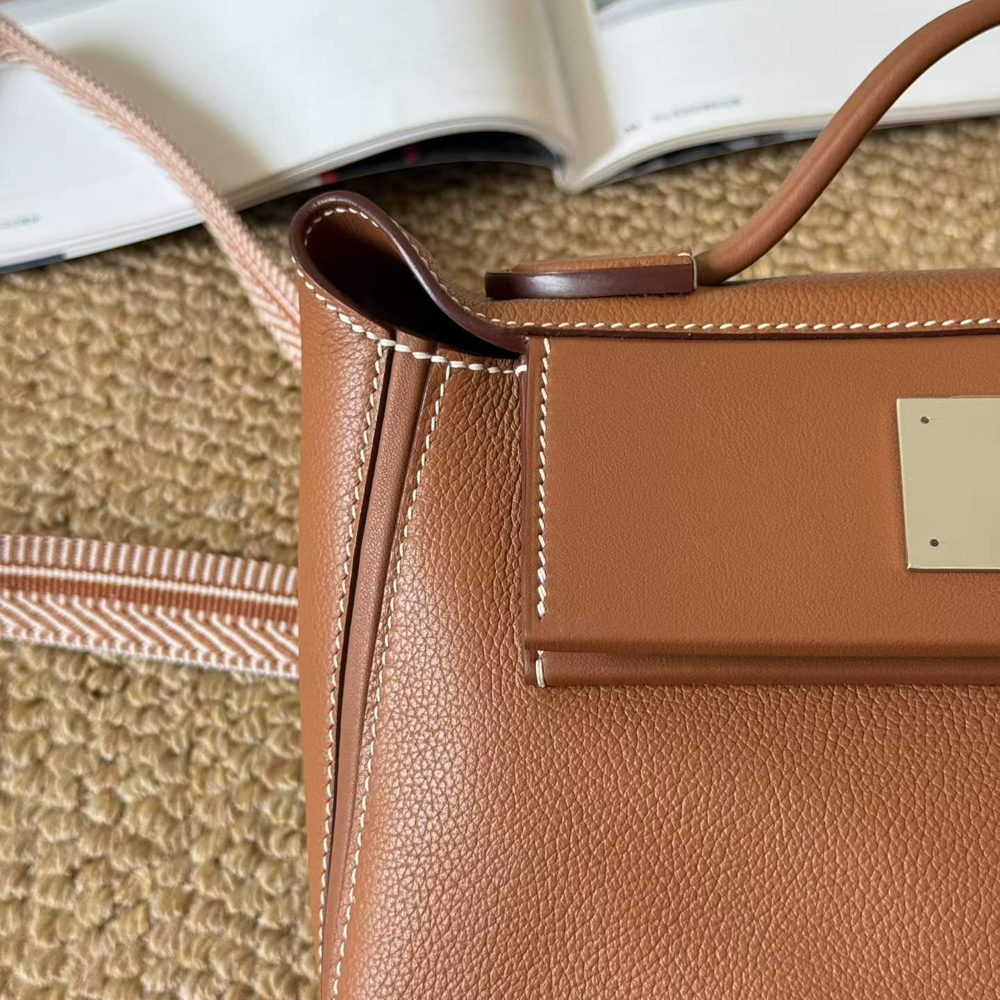 Hermès 24/24 Gold (29) Clemence Palladium Hardware - Image 5
