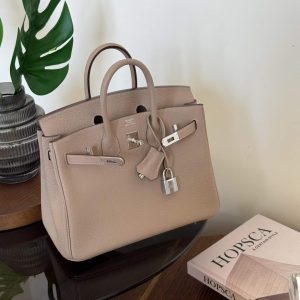 Alternative view of Hermès Birkin 25 Gris Tourtelle Togo Palladium Hardware