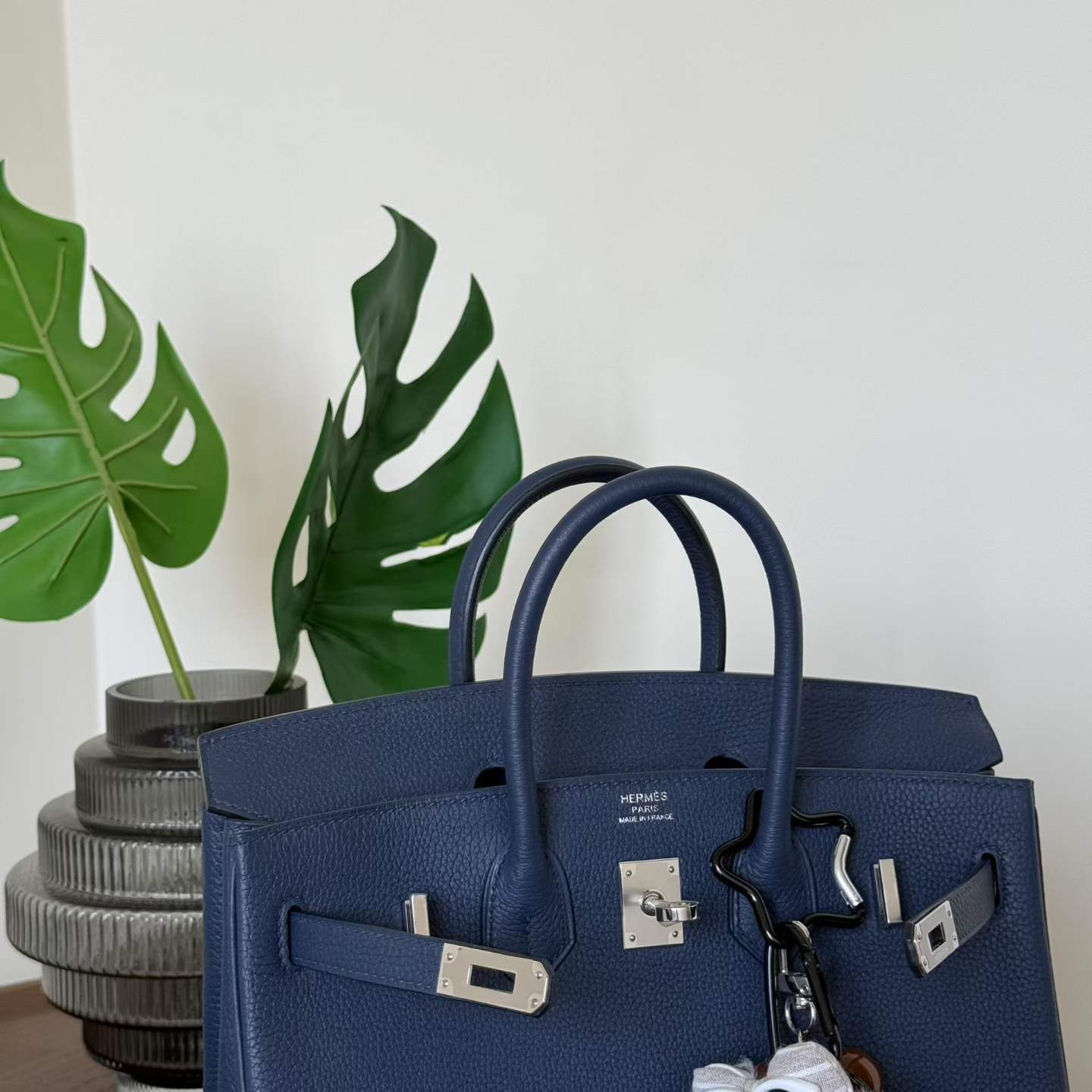 Hermès Birkin 25 Blue Indigo Togo Palladium Hardware - Image 7