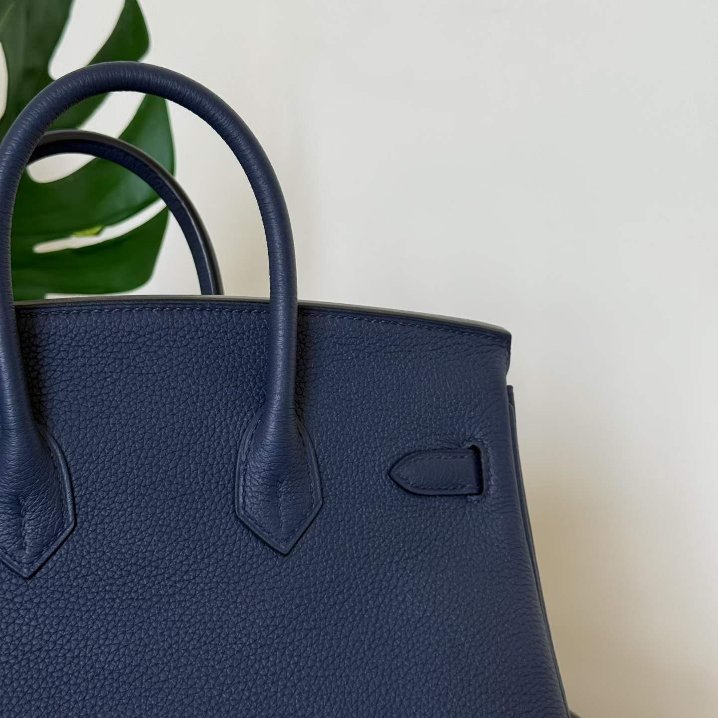 Hermès Birkin 25 Blue Indigo Togo Palladium Hardware - Image 4