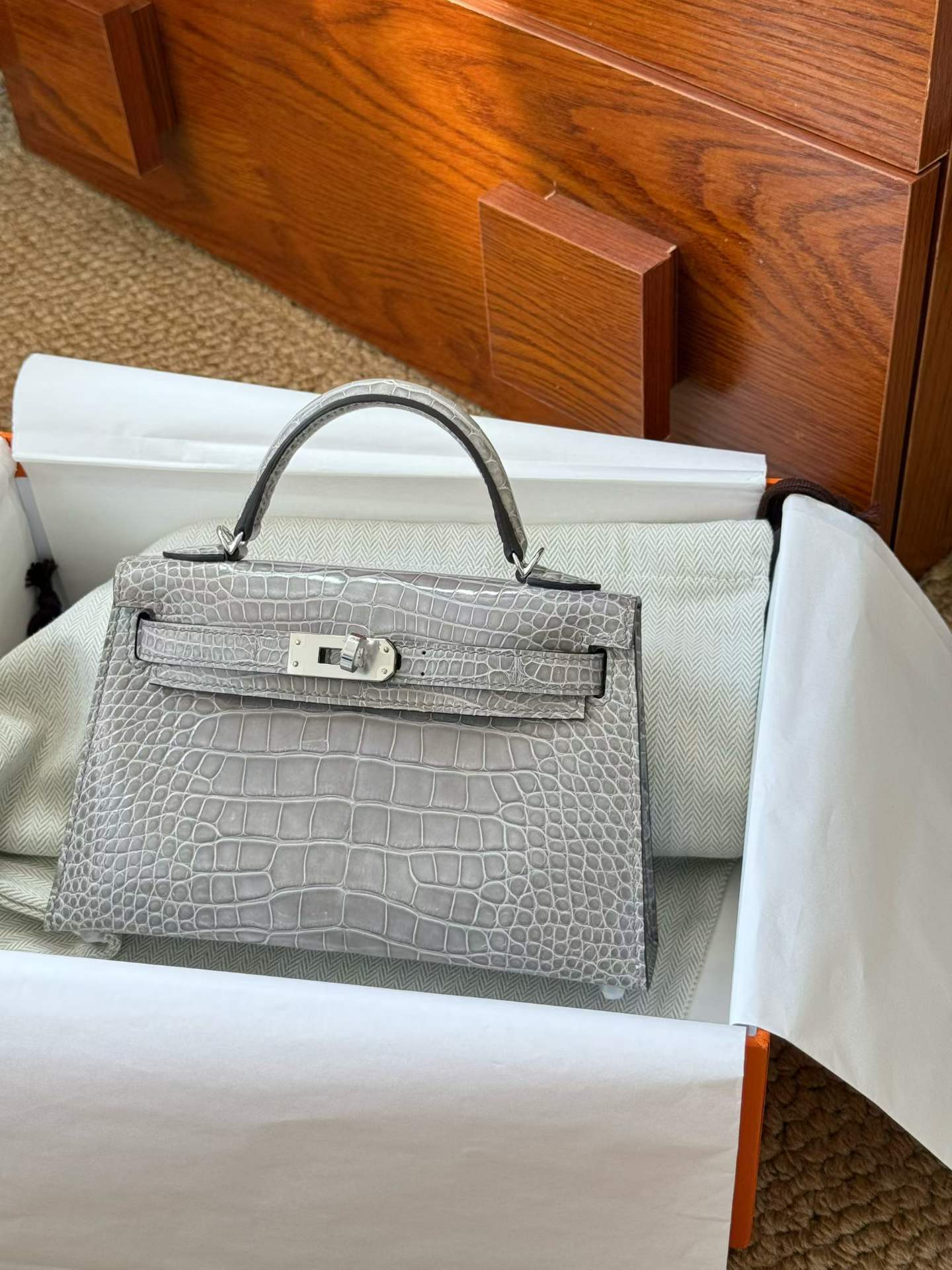 Hermès Kelly Mini II Gris Perle Shiny Niloticus Crocoidle Palladium Hardware