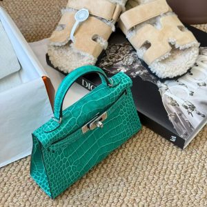 Alternative view of Hermès Kelly Mini II Vert Emerald Shiny Niloticus Croodile Palladium Hardware
