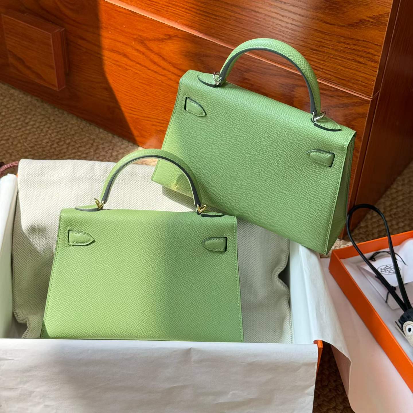 Hermès Kelly Mini II Rouge H Ostrich Gold Hardware - Image 3