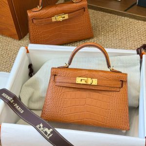 Alternative view of Hermès Kelly Mini II Miel Matte Aligator Crocodile Gold Hardware