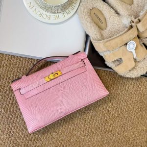Alternative view of Hermès Kelly Pochette Rose Sakura Lizard Gold Hardware