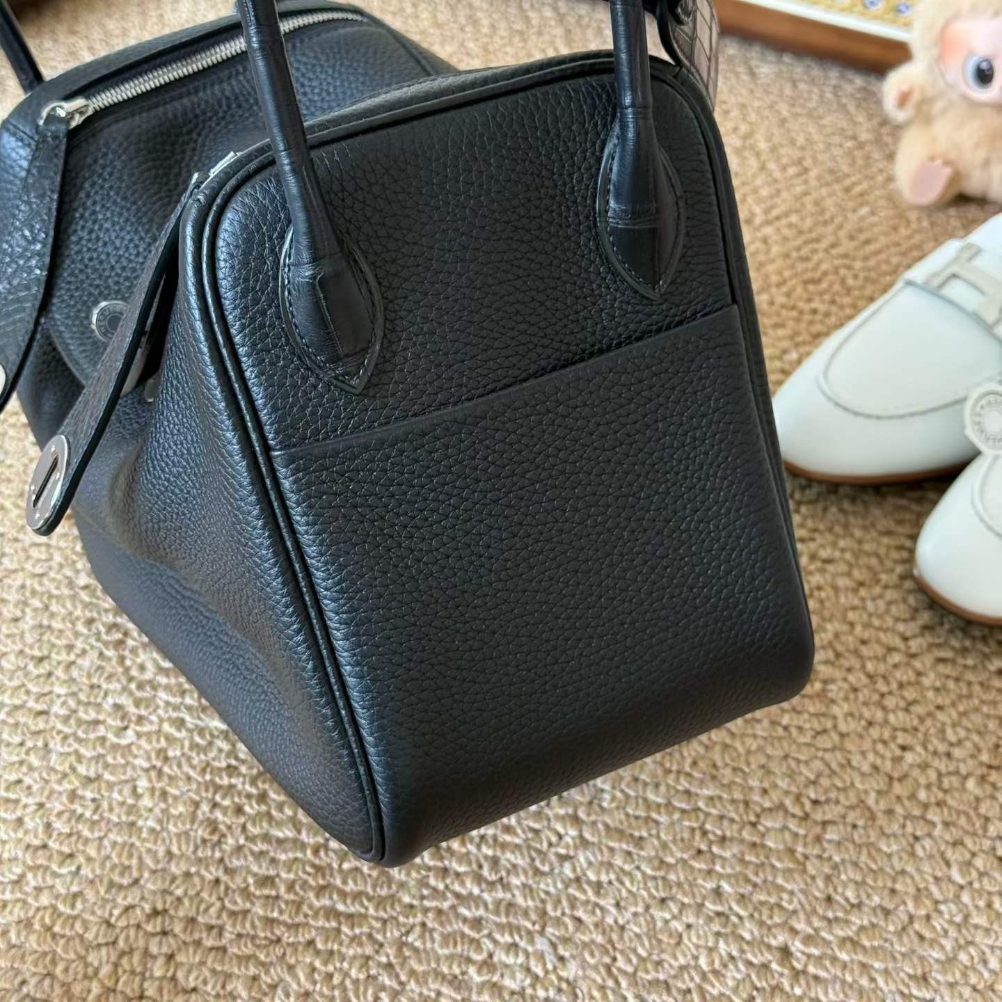 Hermès Lindy 26 Black Touch Palladium Hardware - Image 5
