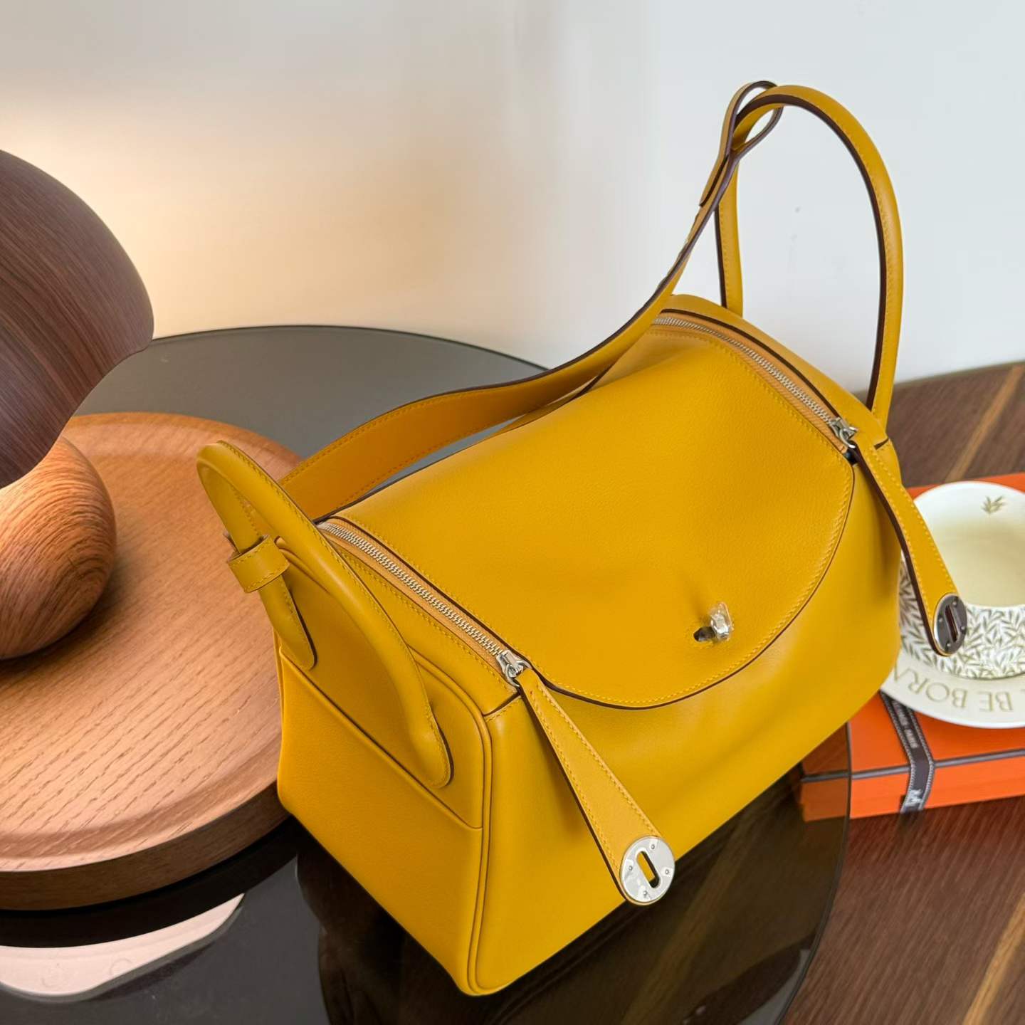 Hermès Lindy 26 Amber Swift Piano Strap - Image 7