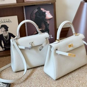 Hermès Kelly 25 Craie Togo Gold Hardware/Palladium Hardware