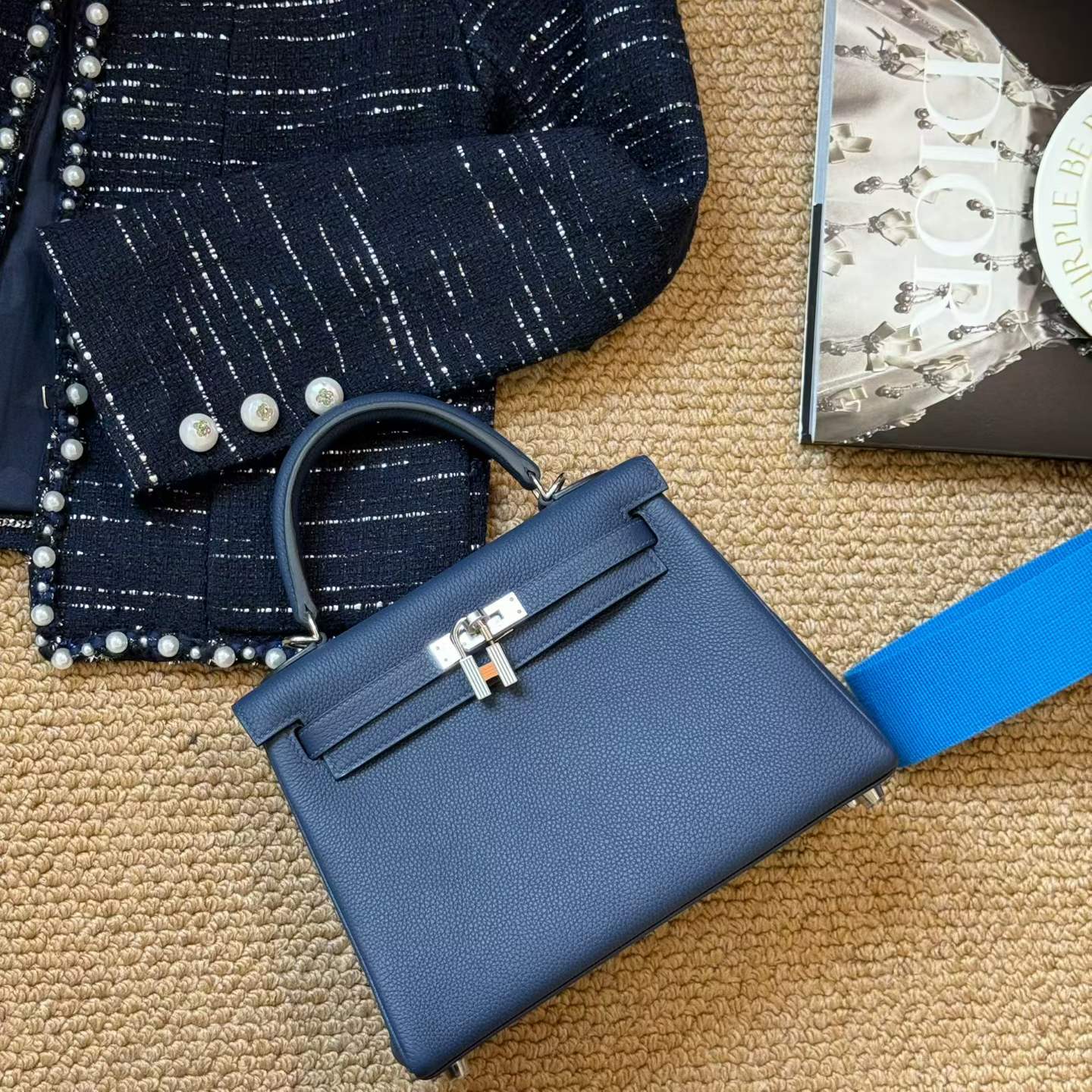 Hermès Kelly 25 Blue Saphir Togo Palladium Hardware - Image 8