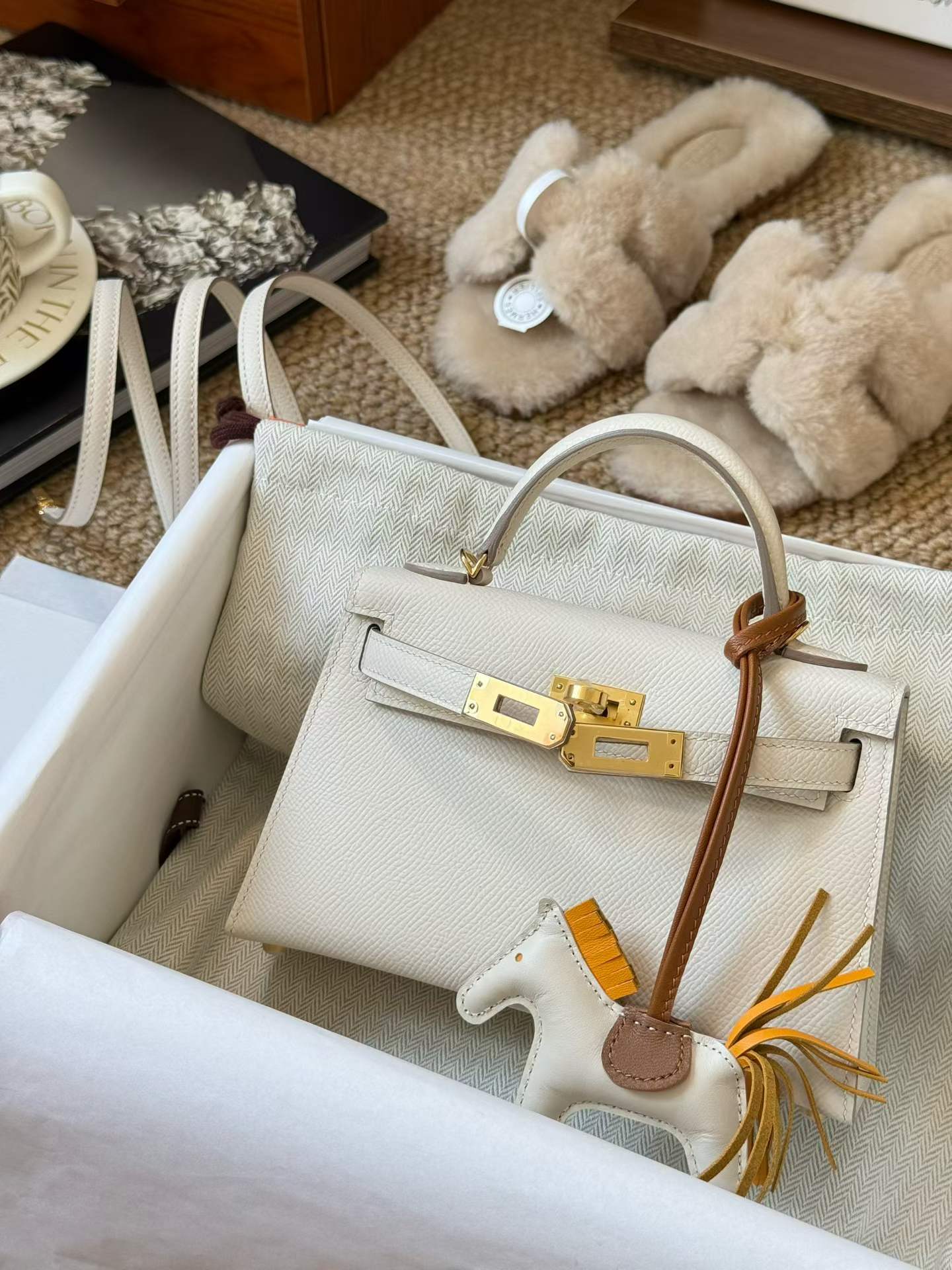 Hermès Kelly Mini II Craie Epsom Gold Hardware - Image 3