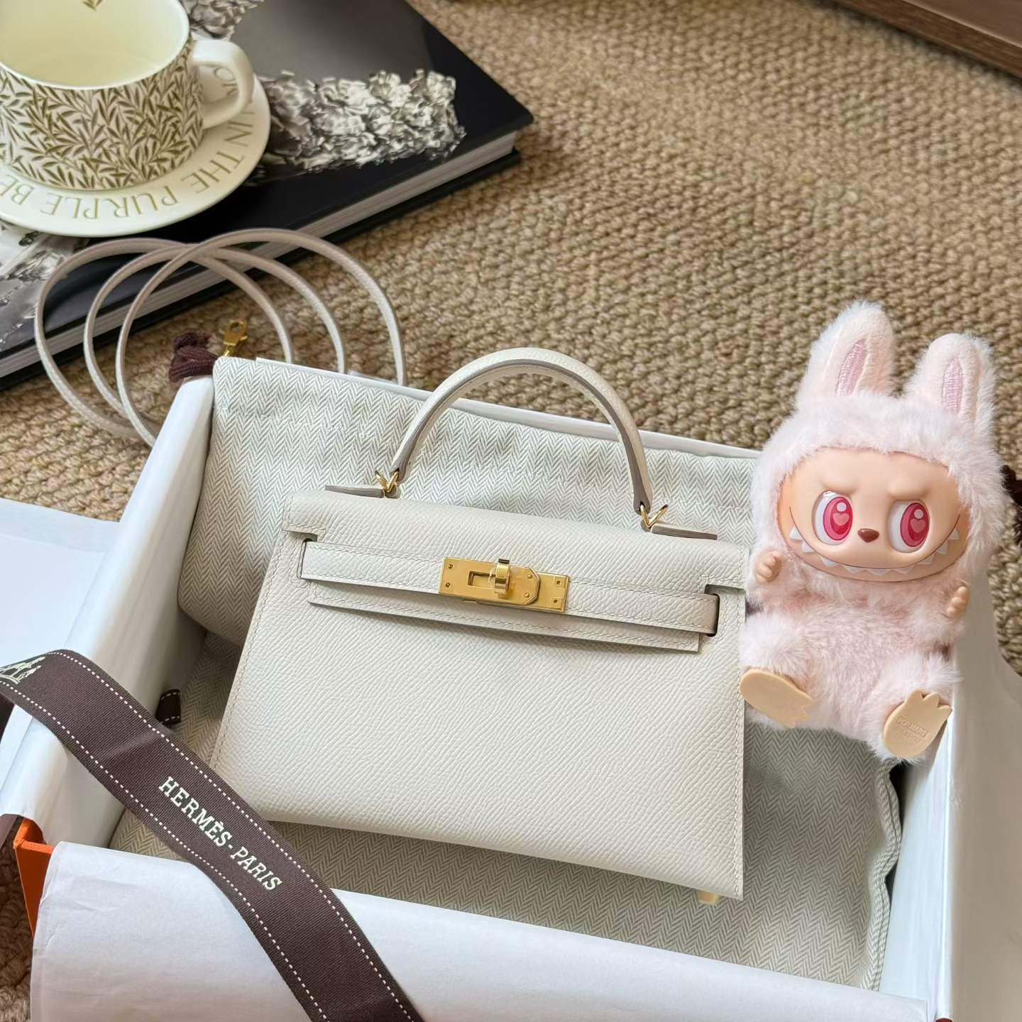 Hermès Kelly Mini II Craie Epsom Gold Hardware - Image 5