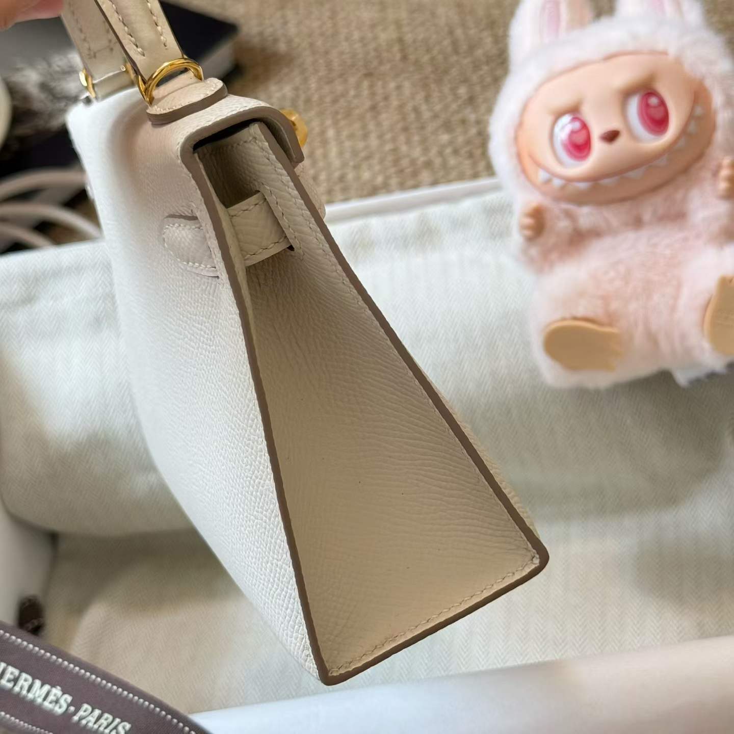 Hermès Kelly Mini II Craie Epsom Gold Hardware - Image 6