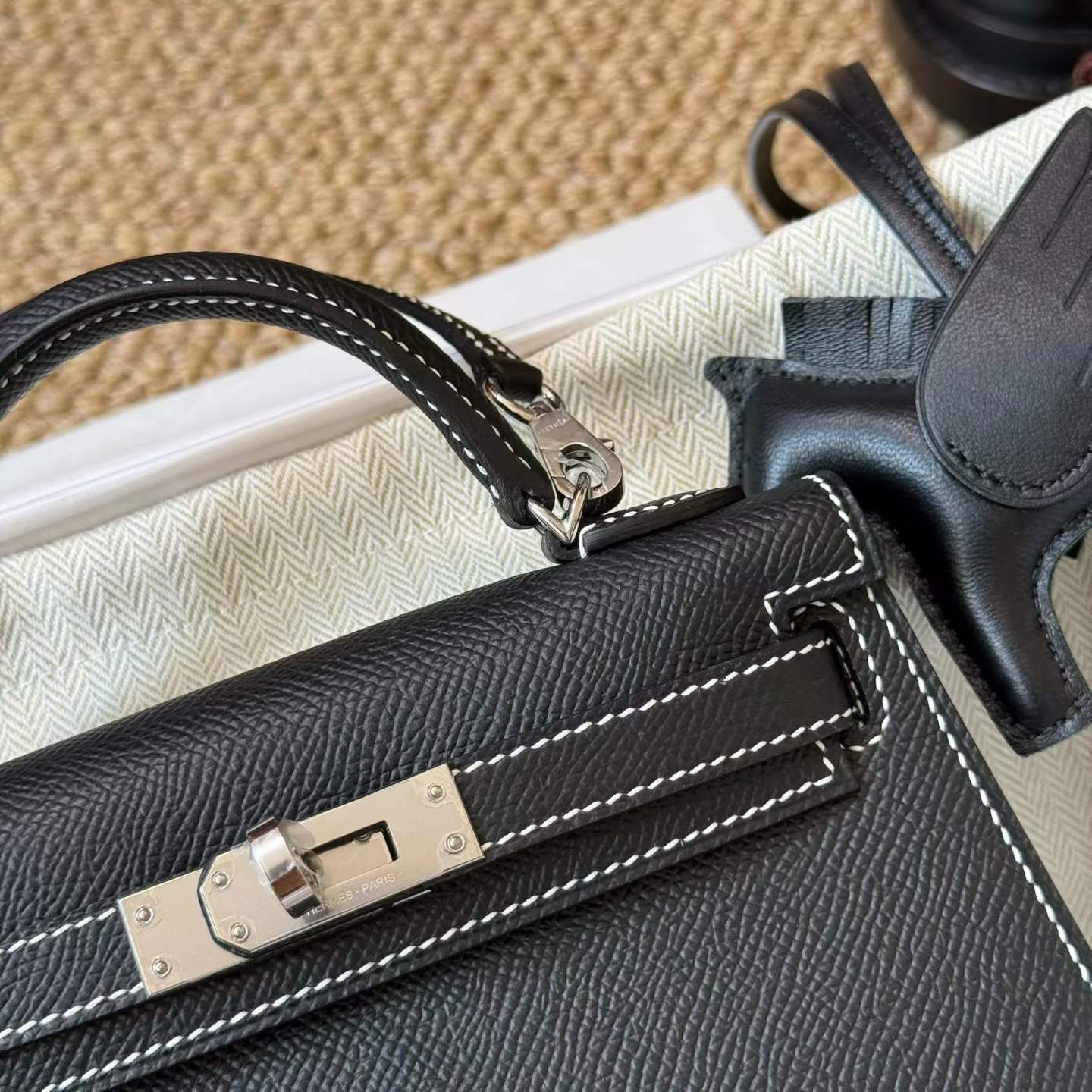 Hermès Kelly Mini II HSS Black White Epsom Stitches Palladium Hardware - Image 9