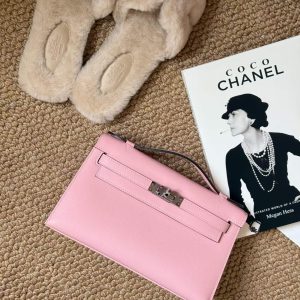 Alternative view of Hermès Kelly Pochette Rosa Sakura Swift Palladium Hardware