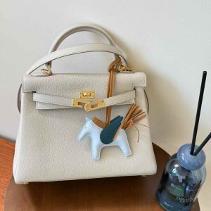 Hermès Kelly 25 Craie Togo Gold Hardware