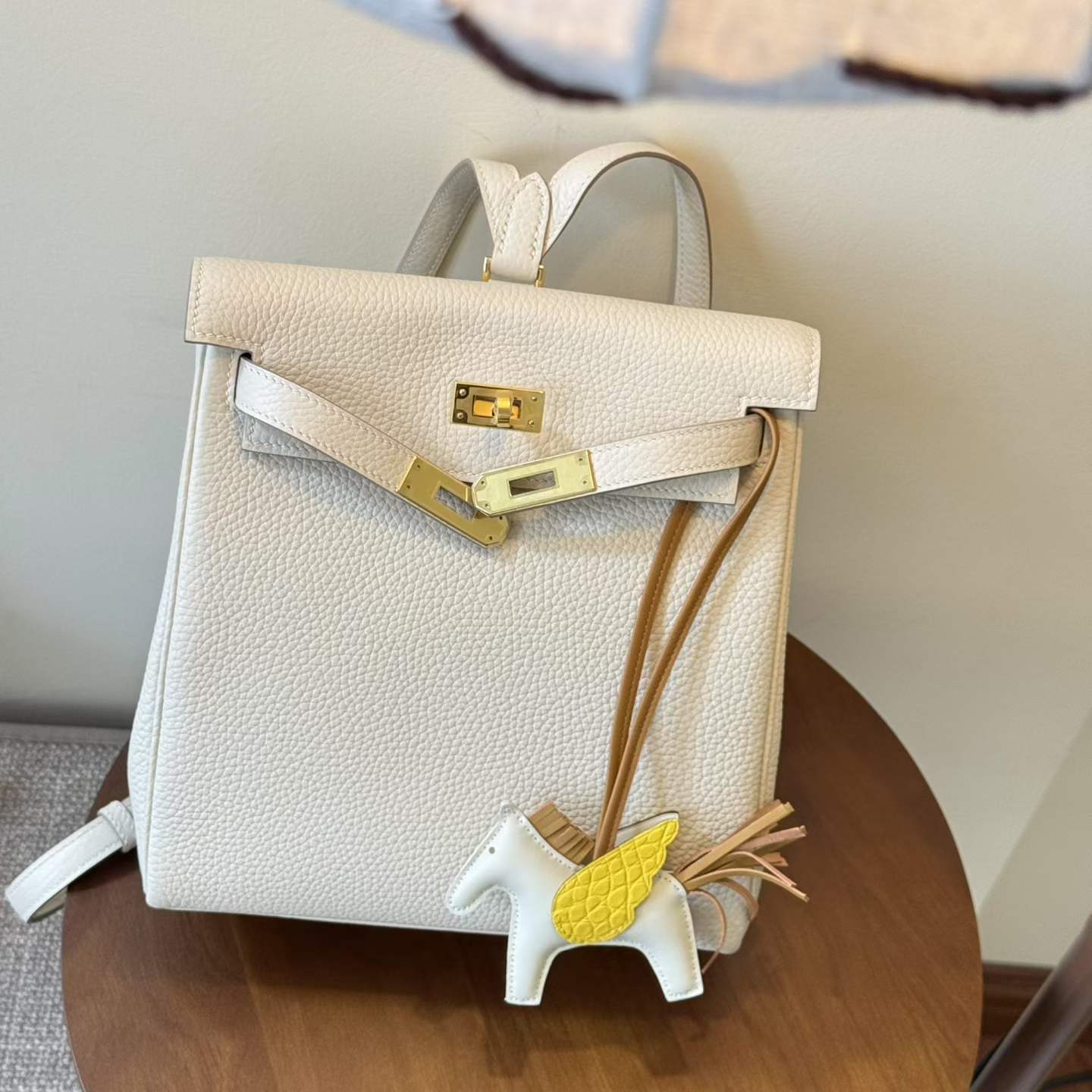 Hermès Kelly Ado Craie Clemence Gold Hardware - Image 6