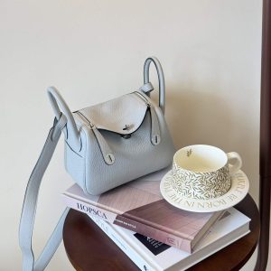 Alternative view of Hermès Mini Lindy Blue Pele Celemence Palladium Hardware