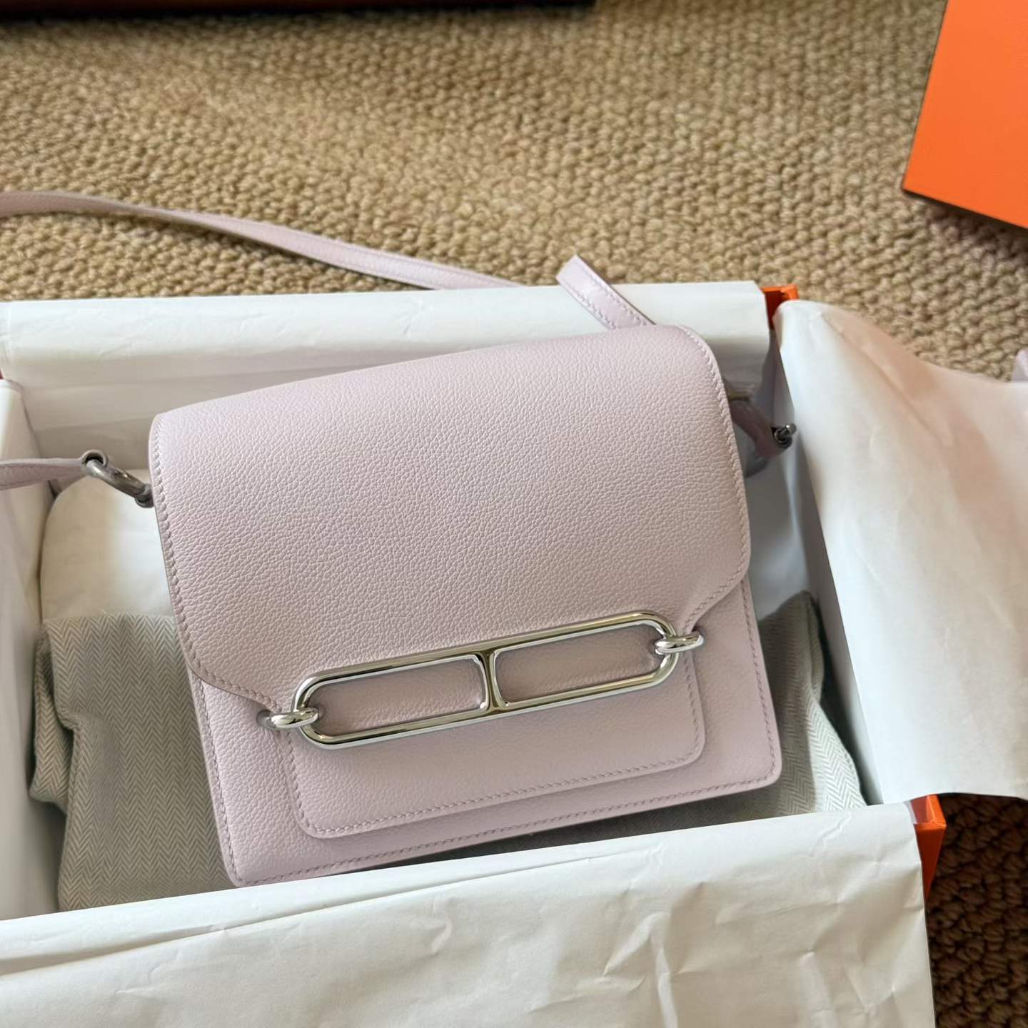 Hermès Roulis 18 Rose Sakura Evercolor Palladium Hardware - Image 6