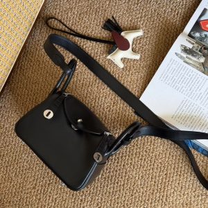 Alternative view of Hermès Mini Lindy Touch Black