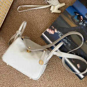 Alternative view of Hermès Mini Lindy Craie Touch Swift Crocodile Gold Hardware