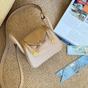 Hermès Mini Lindy Trench Swift Gold Hardware