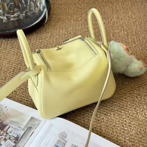 Alternative view of Hermès Mini Lindy Jaune Milton Swift Palladium Hardware