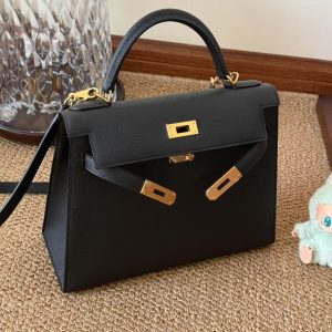 Hermès Kelly 25 Black Epsom Gold Hardware